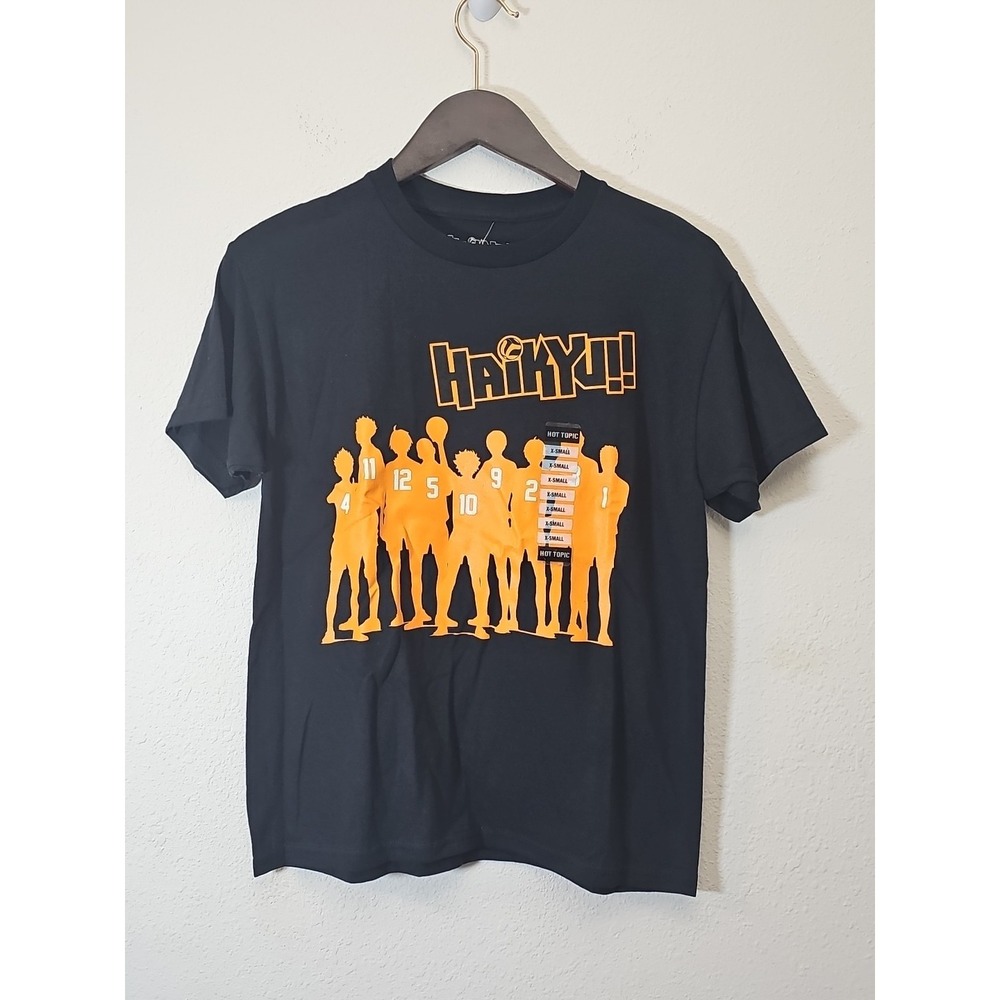 Hot Topic Haikyuu Karasuno Volleyball Team Silhouette‎ Black T-Shirt Size XS